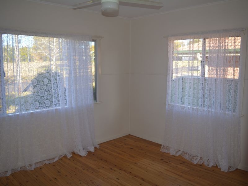 5 Eardley Street, Newtown QLD 4350