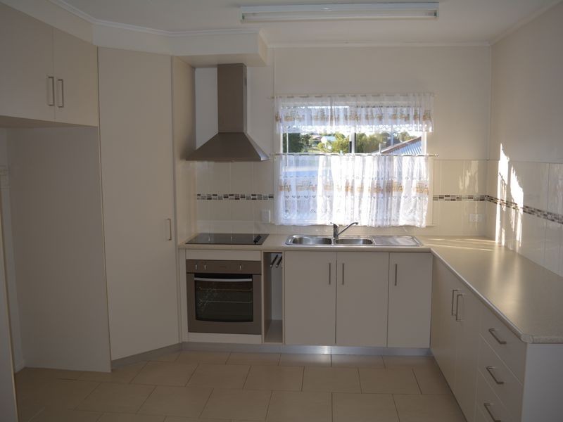 5 Eardley Street, Newtown QLD 4350