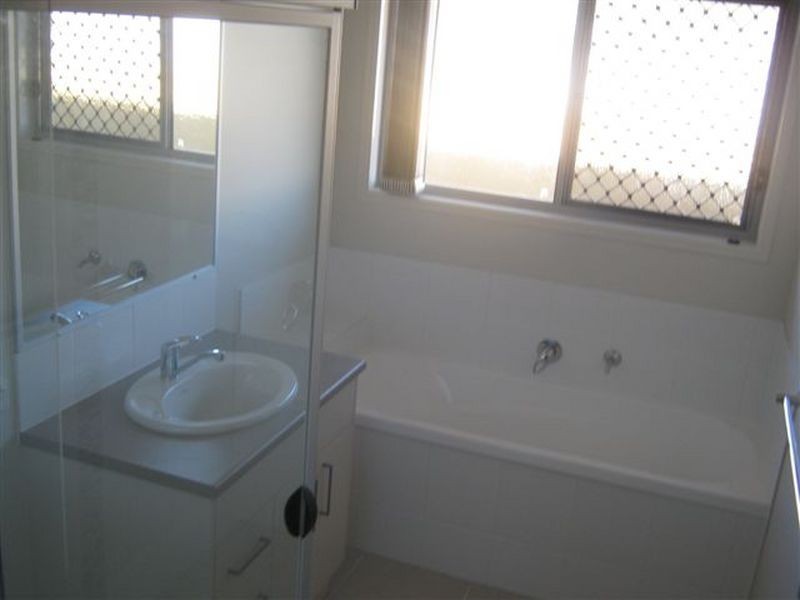 3 Cooranga Street, Glenvale QLD 4350