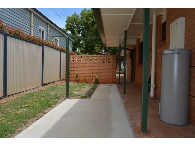 1/169 Perth Street, South Toowoomba QLD 4350