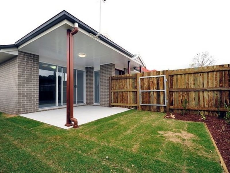 2/418 Hume Street, Kearneys Spring QLD 4350