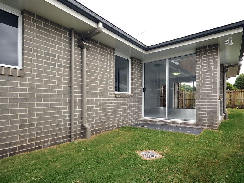 2/418 Hume Street, Kearneys Spring QLD 4350