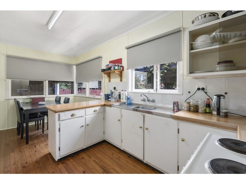 320 Alderley Street, Kearneys Spring QLD 4350