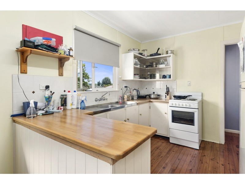 320 Alderley Street, Kearneys Spring QLD 4350