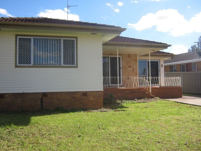 9 Klein Street, South Toowoomba QLD 4350