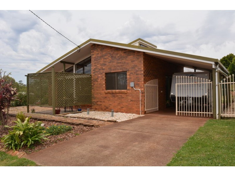 1 HERZER Court, Kearneys Spring QLD 4350