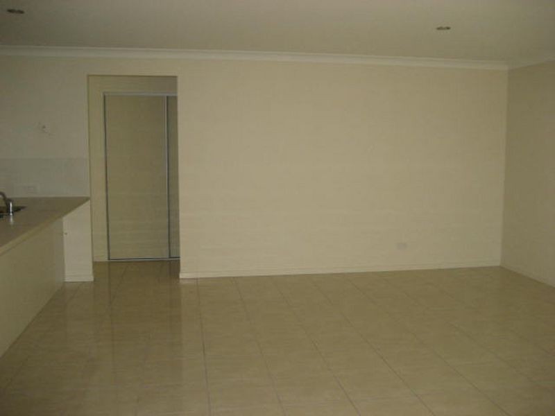 14 Sandalwood Drive, Glenvale QLD 4350