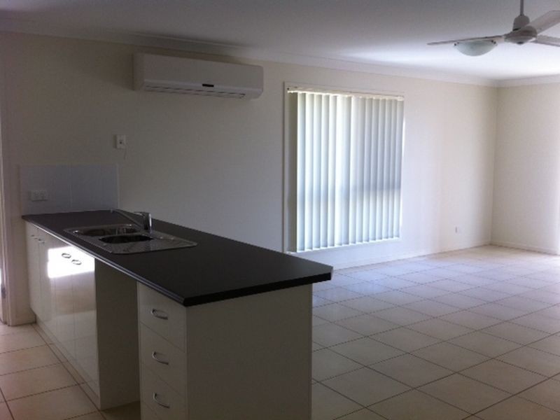 17 Sweeney Street, Kearneys Spring QLD 4350