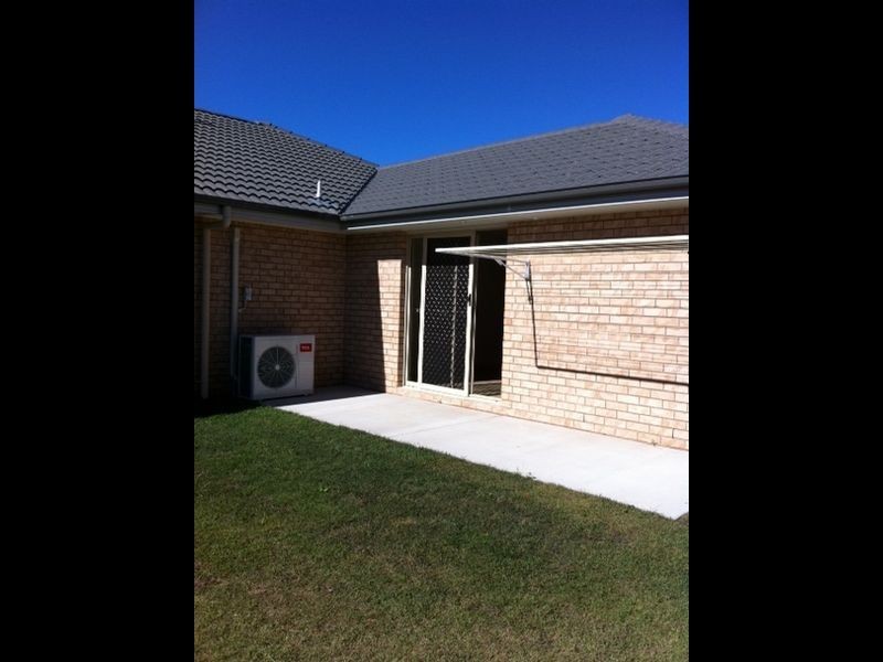17 Sweeney Street, Kearneys Spring QLD 4350