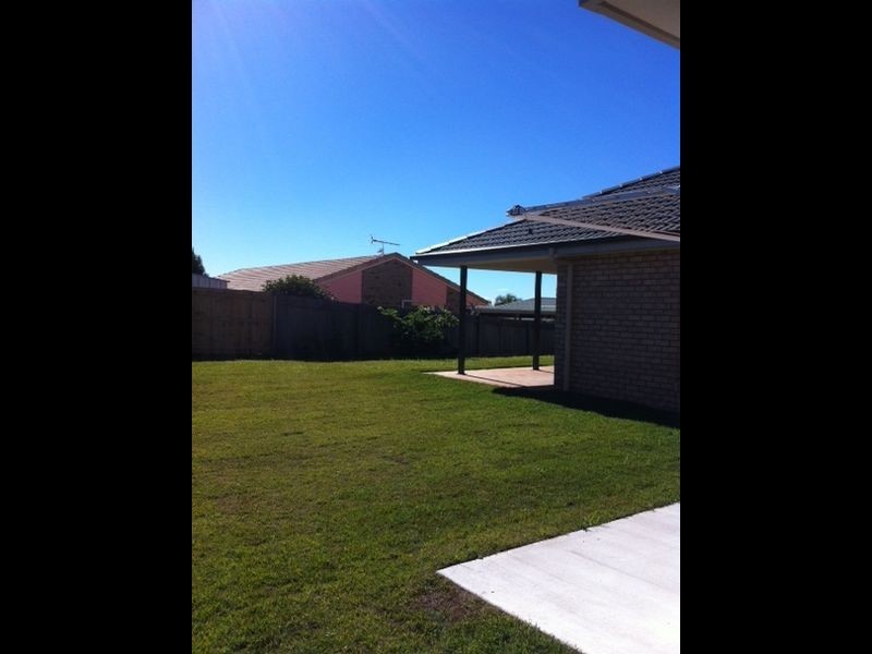 17 Sweeney Street, Kearneys Spring QLD 4350