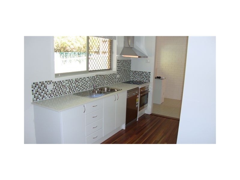 2/298 Mackenzie Street, Rangeville QLD 4350