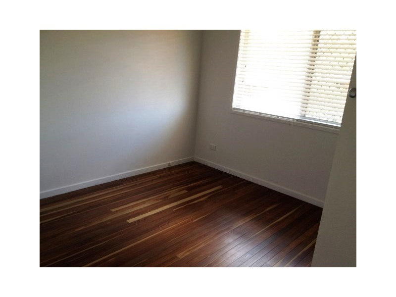 2/298 Mackenzie Street, Rangeville QLD 4350