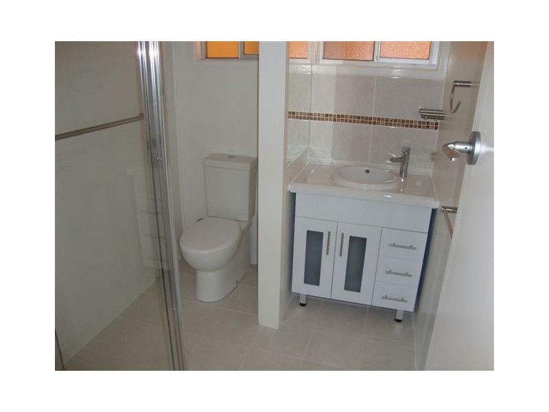 2/298 Mackenzie Street, Rangeville QLD 4350