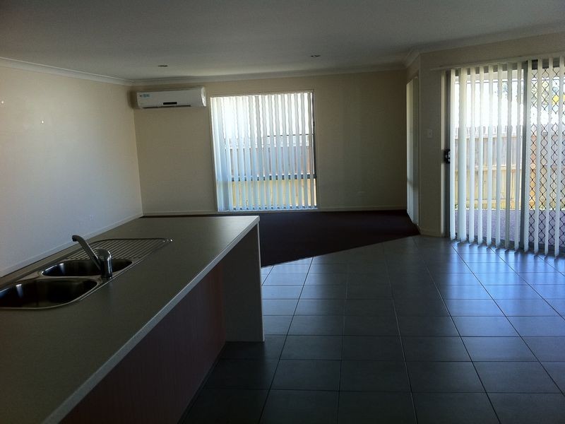 90a Hogg Street, Wilsonton QLD 4350