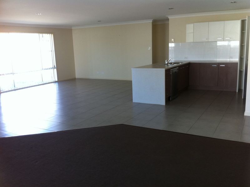 90a Hogg Street, Wilsonton QLD 4350