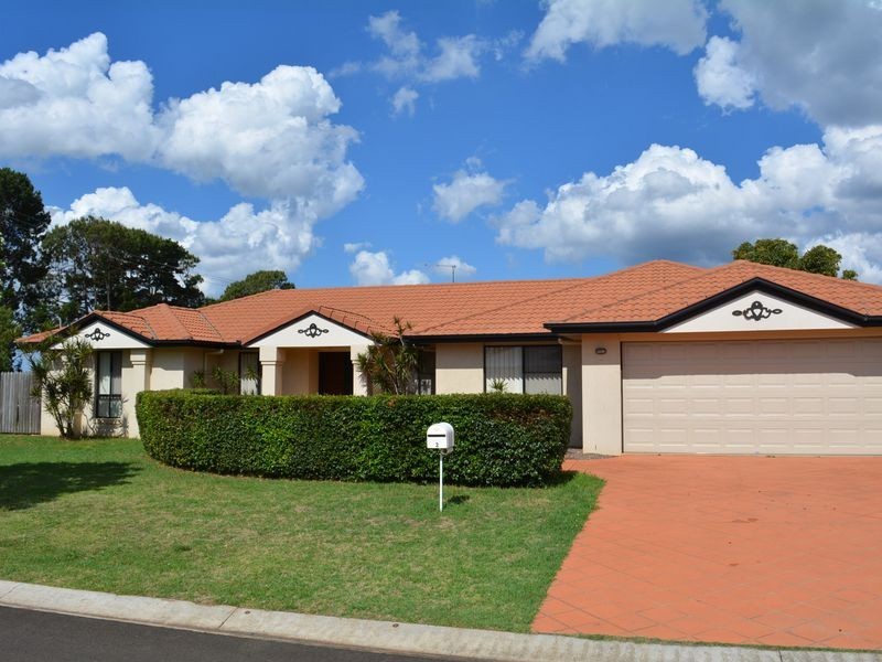 2 Menzies Street, Middle Ridge QLD 4350
