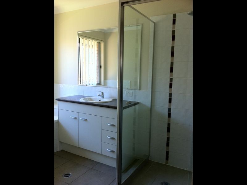 90a Hogg Street, Wilsonton QLD 4350