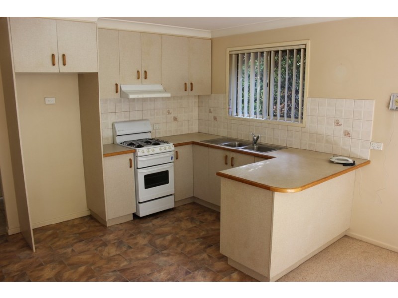 6/33 Helen Street, Newtown QLD 4350