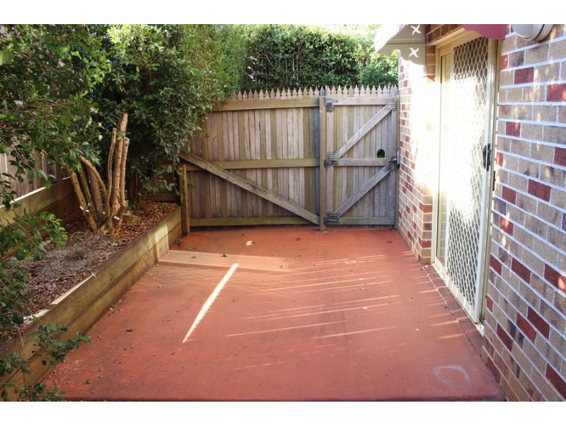 6/33 Helen Street, Newtown QLD 4350