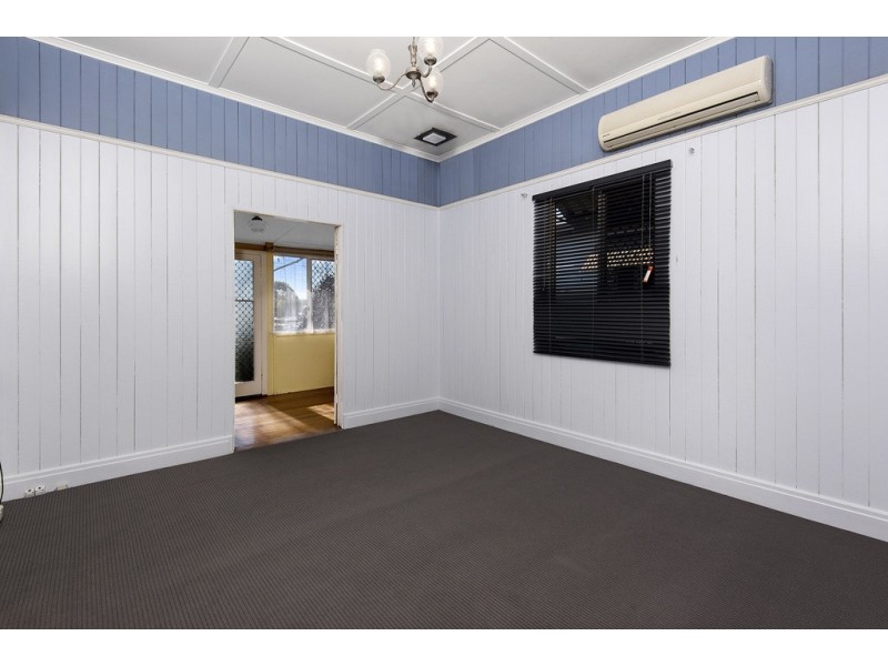 136 James Street, South Toowoomba QLD 4350