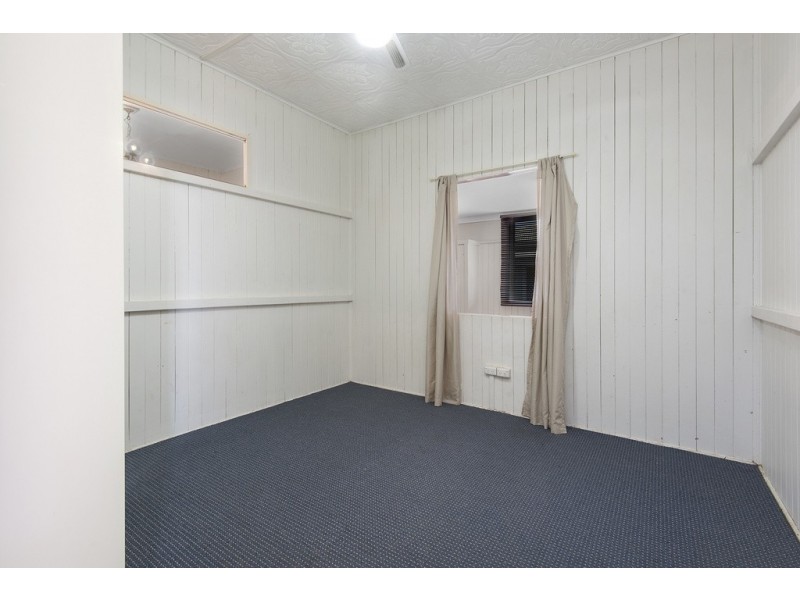 136 James Street, South Toowoomba QLD 4350