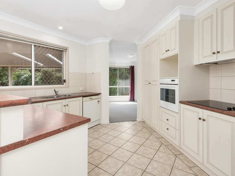 17 Elvery Court, Middle Ridge QLD 4350