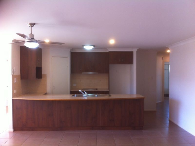 6 Willowburn Drive, Rockville QLD 4350