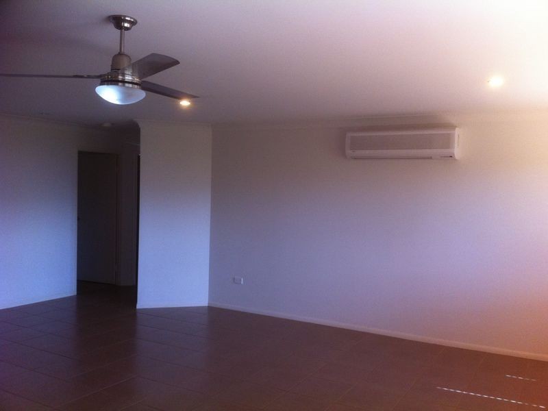 6 Willowburn Drive, Rockville QLD 4350