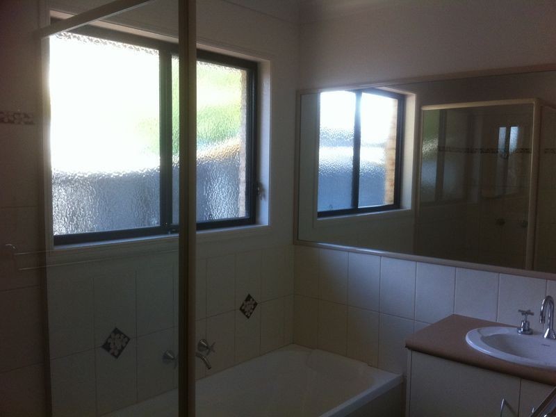 6 Willowburn Drive, Rockville QLD 4350