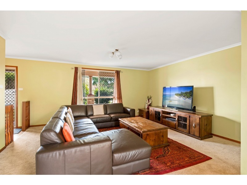 13 Hennenlotter Court, Kearneys Spring QLD 4350