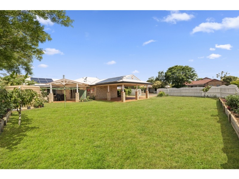 13 Hennenlotter Court, Kearneys Spring QLD 4350
