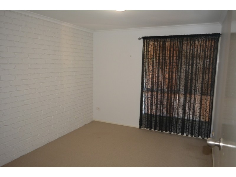 1/6 Batten Court, Wilsonton QLD 4350