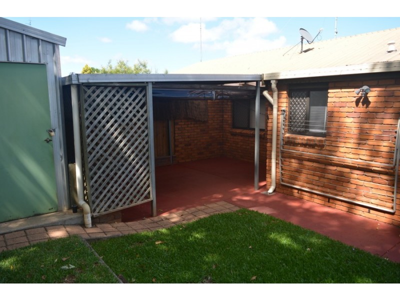 1/6 Batten Court, Wilsonton QLD 4350