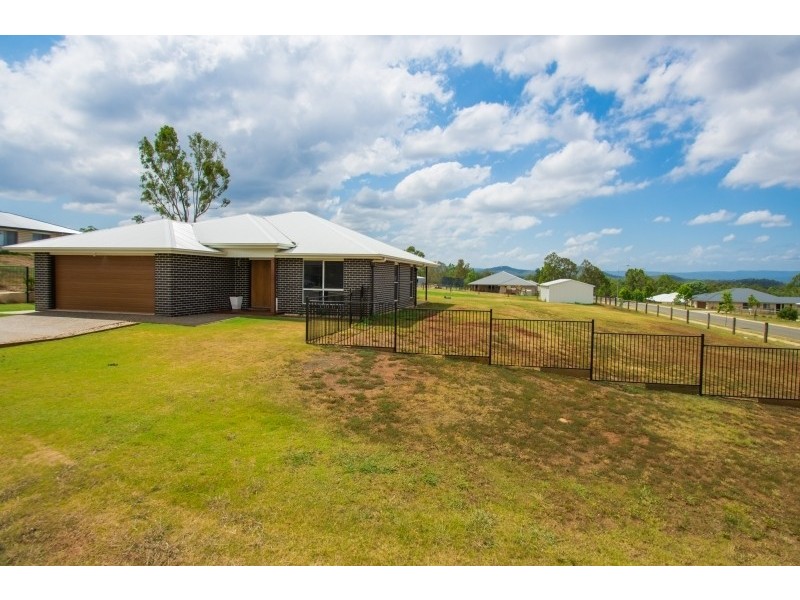 2 Pepperwood Place, Withcott QLD 4352