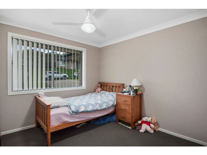 11 Alpine Court, Cranley QLD 4350