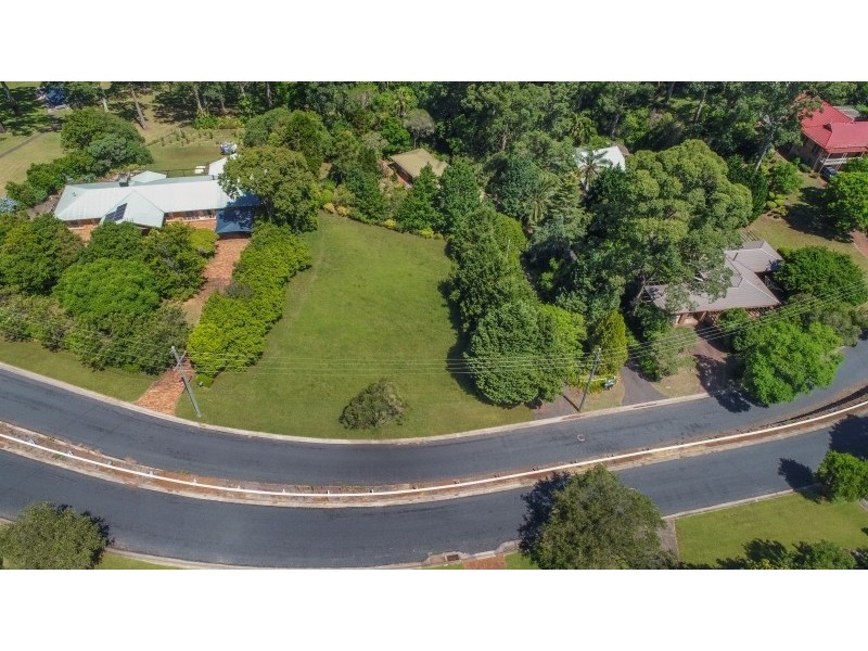 17 Hilltop Crescent, Blue Mountain Heights QLD 4350