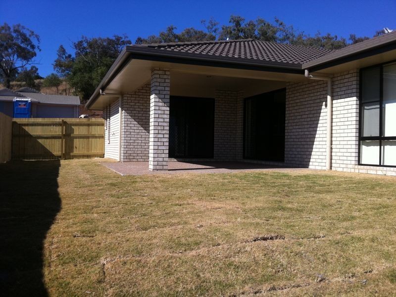 7 Mountain View Drive, Oakey QLD 4401