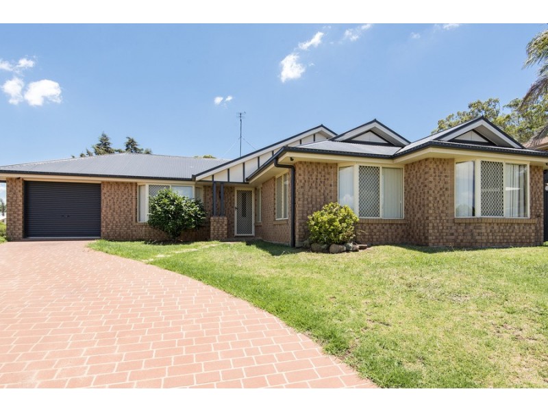 7 Beechcraft Court, Wilsonton QLD 4350