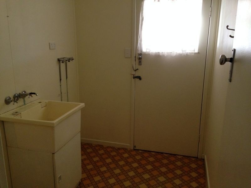 291a West Street, Harristown QLD 4350