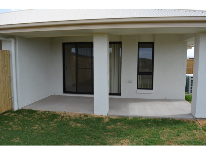 1/33 Mia Street, Wyreema QLD 4352