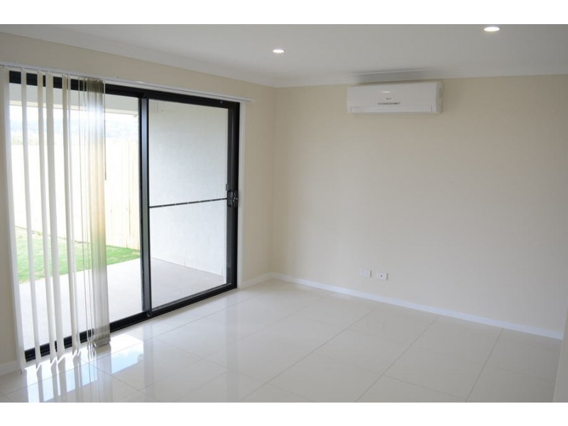 1/33 Mia Street, Wyreema QLD 4352