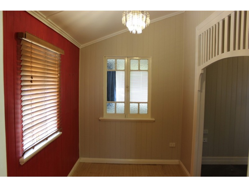 705 Ruthven Street, South Toowoomba QLD 4350