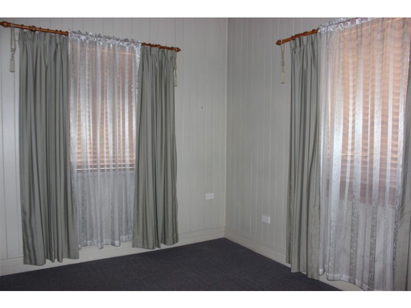 705 Ruthven Street, South Toowoomba QLD 4350