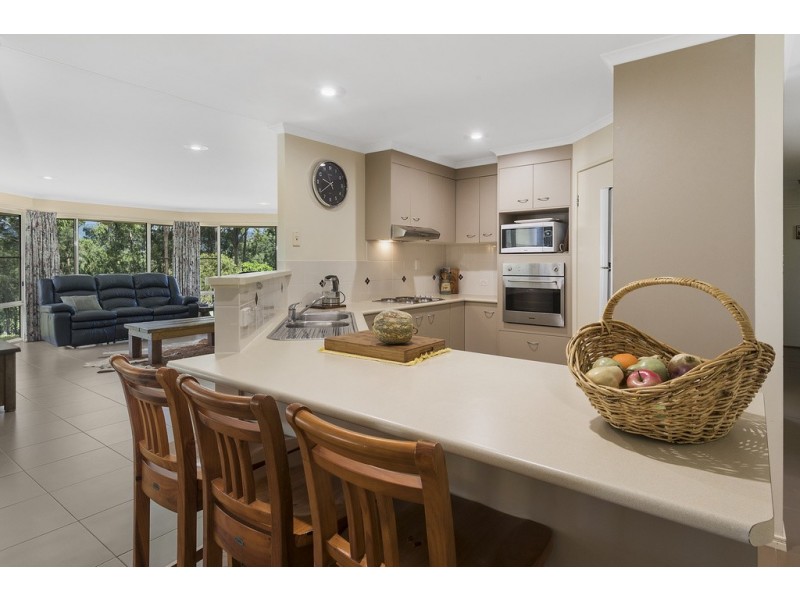 121 Diana Crescent, Postmans Ridge QLD 4352