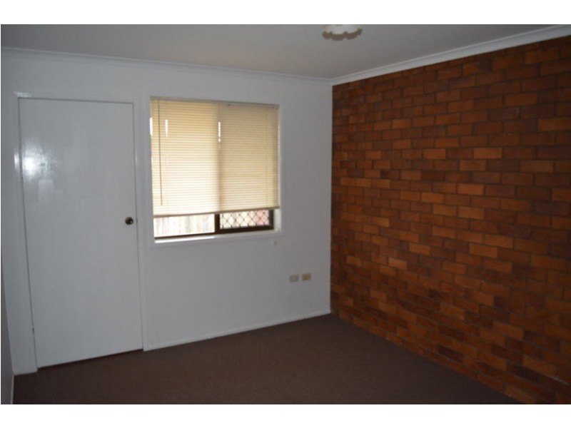 2/195 Tor Street, Wilsonton QLD 4350