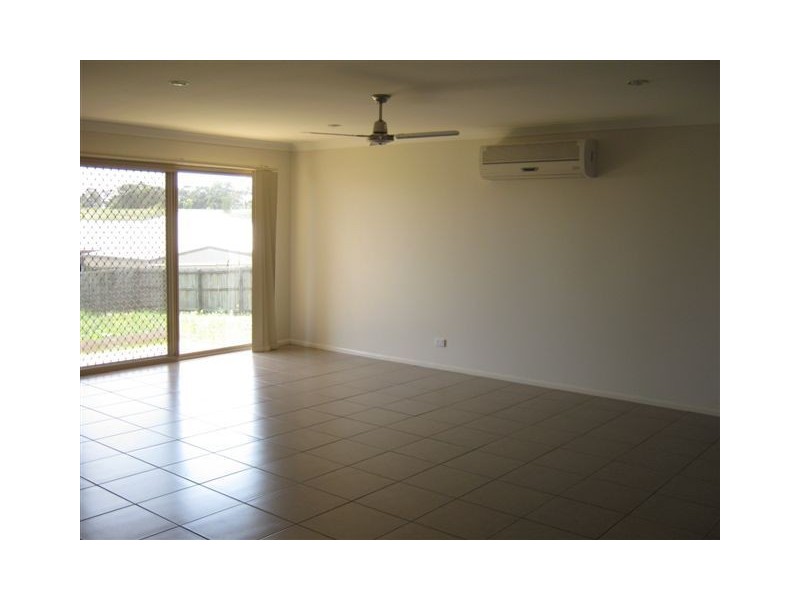 1/19 Winning Street, Glenvale QLD 4350