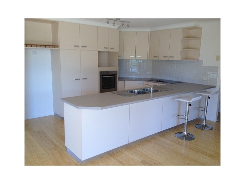 3 Heather Street, Kearneys Spring QLD 4350