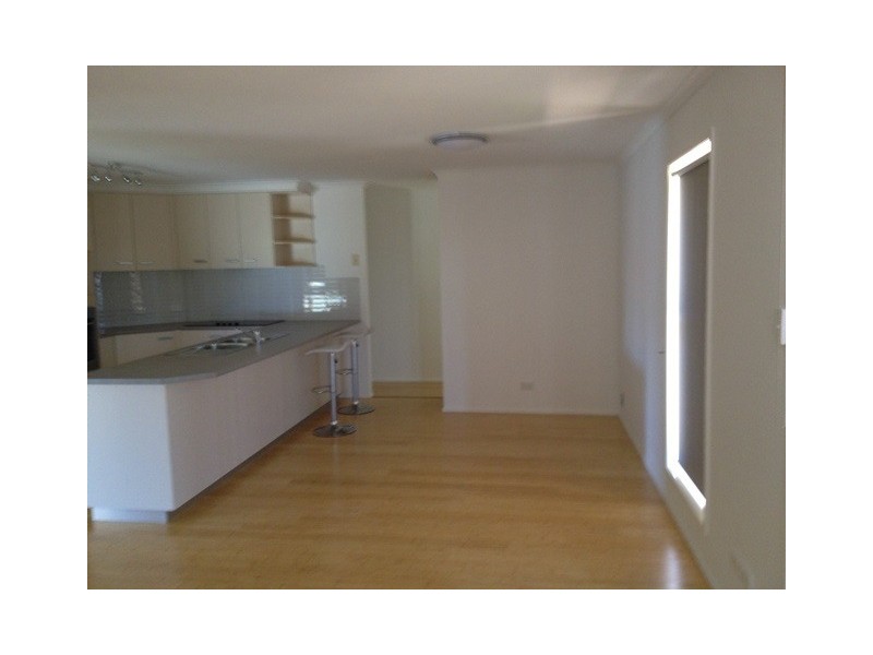 3 Heather Street, Kearneys Spring QLD 4350