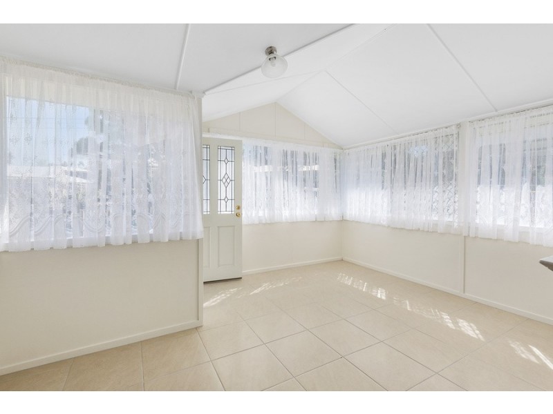 50 Jellicoe Street, Mount Lofty QLD 4350