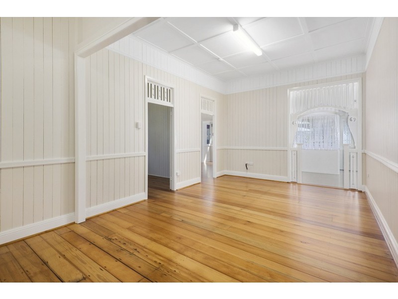 50 Jellicoe Street, Mount Lofty QLD 4350